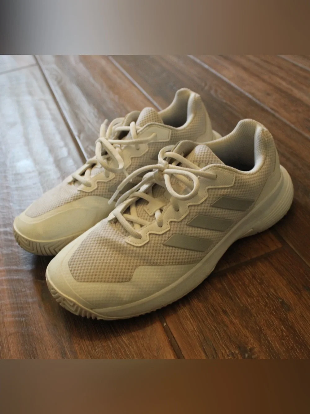 Adidas GameCourt Women’s Tennis Shoes – Size 9 – White/Silver – Original Box Inc